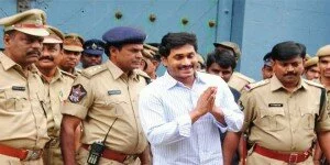 Jagan, Vijayamma resign over Telangana