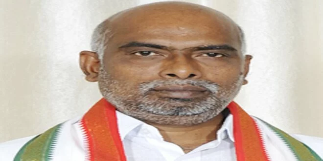 Revoke suspension of Seemandhra MPs: Dokka