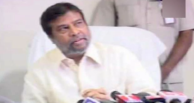 Dy CM advises Kiran Kumar Reddy to quit post