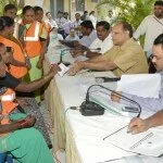 GHMC Commissioner receives grievances from employees