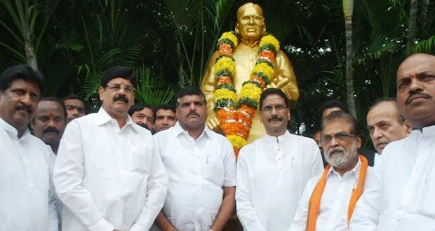 Rich tributes paid to Chenna Reddy on 17th death anniversary