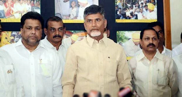Naidu asks KCR to avoid provocative statements