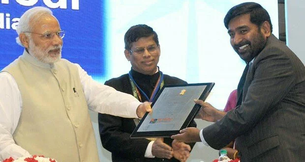 Telangana gets award for promoting renewable energy