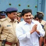 Jagan, Vijayamma resign over Telangana