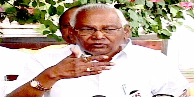 Amos advises Seemandhra leaders to focus on new capital
