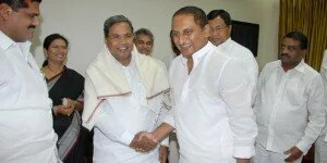 Karnataka CM calls on Kiran Kumar Reddy