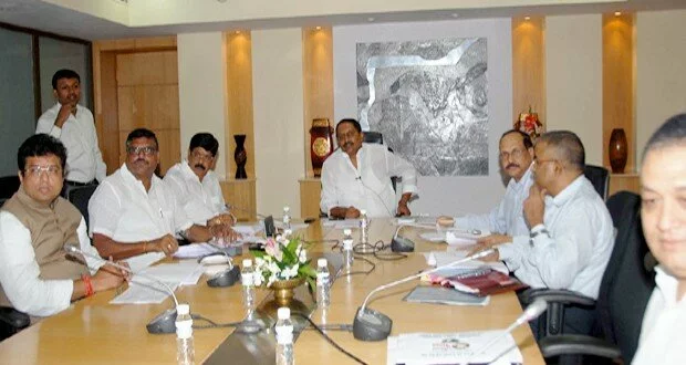 CM reviews CMEGP and Food processing sector