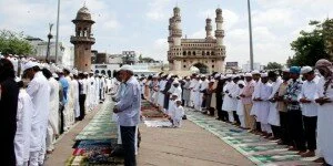 Traffic restrictions for Jummat-ul-Vida prayers at Mecca Masjid