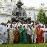 Seemandhra Ministers, Legislators day-long fast in Hyderabad