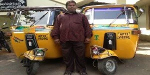 One held, seized two Autos with single registration number
