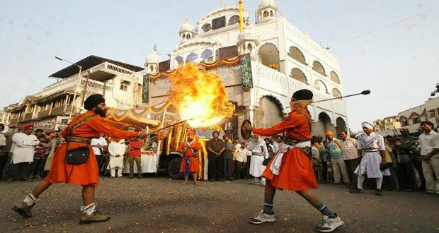 Sikhs take out colourful “Nagar Keertan” procession